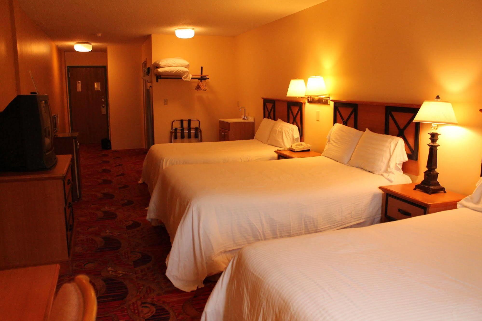 Manistee Inn & Marina Ngoại thất bức ảnh