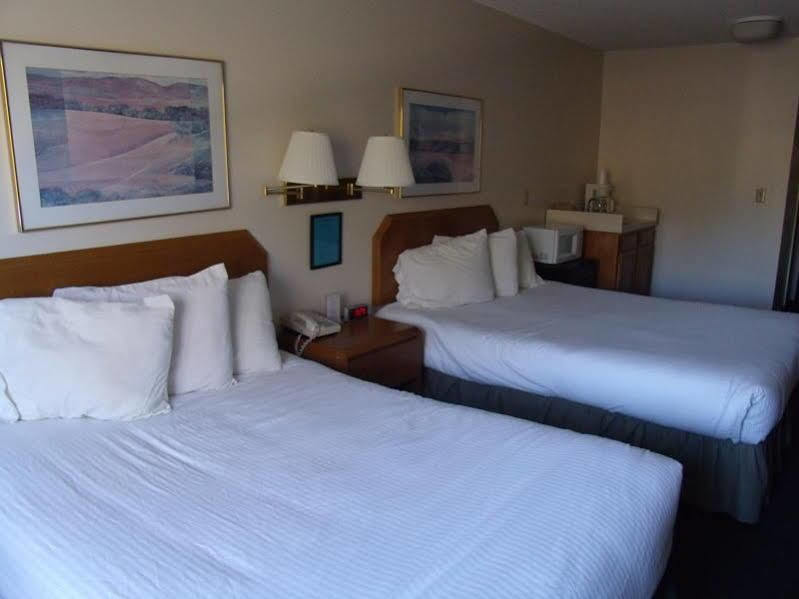 Manistee Inn & Marina Phòng bức ảnh